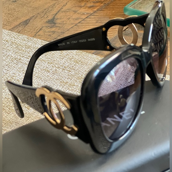 Chanel Vintage Sunglasses - Picture 2 of 6